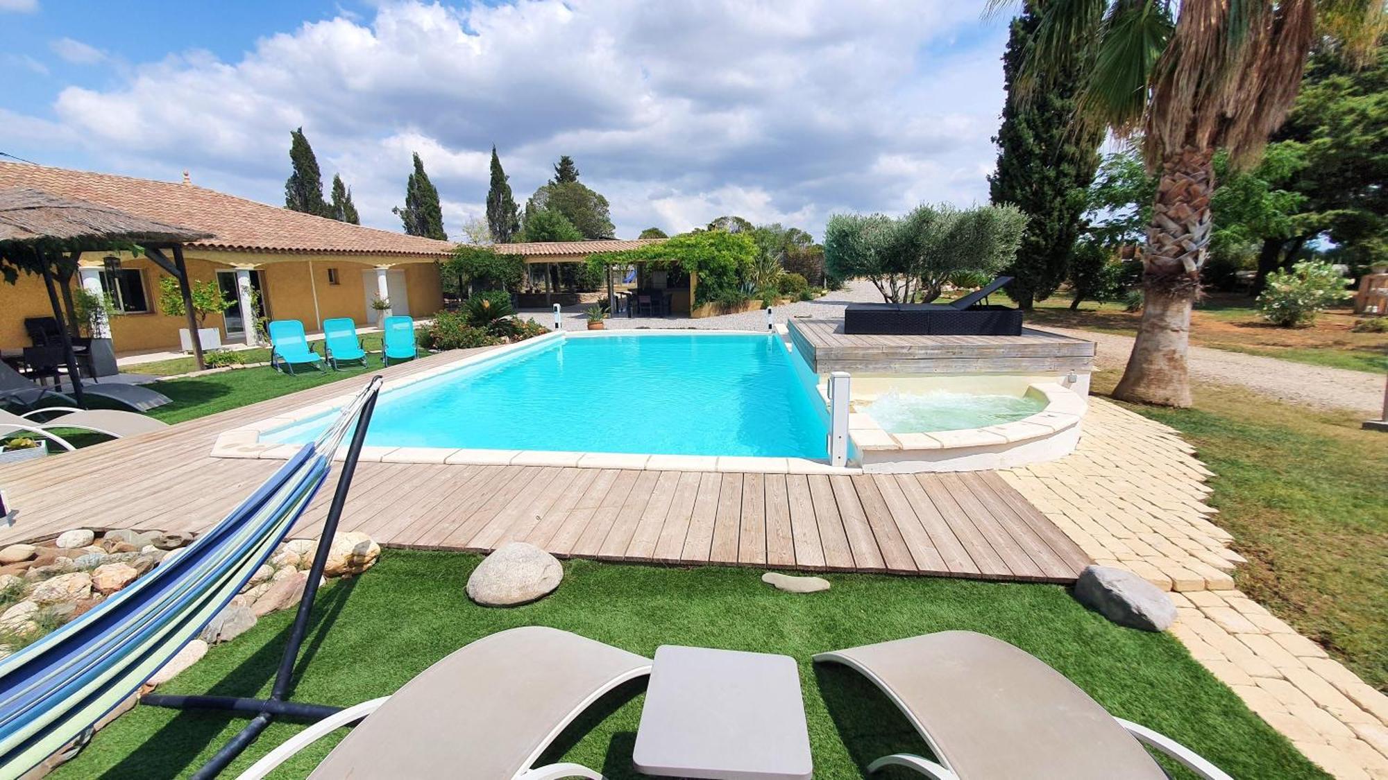 Villa Spacieuse A Beziers Avec Piscine Privee Et Jacuzzi Exterior foto